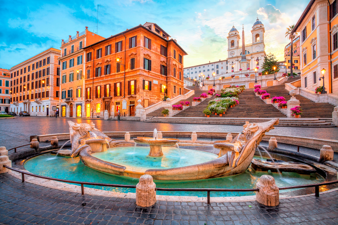 Piazza di Spagna med Spanska trappan i bakgrunden