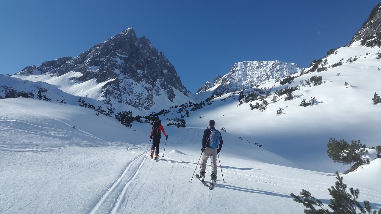 Åk skidor ute i Europa